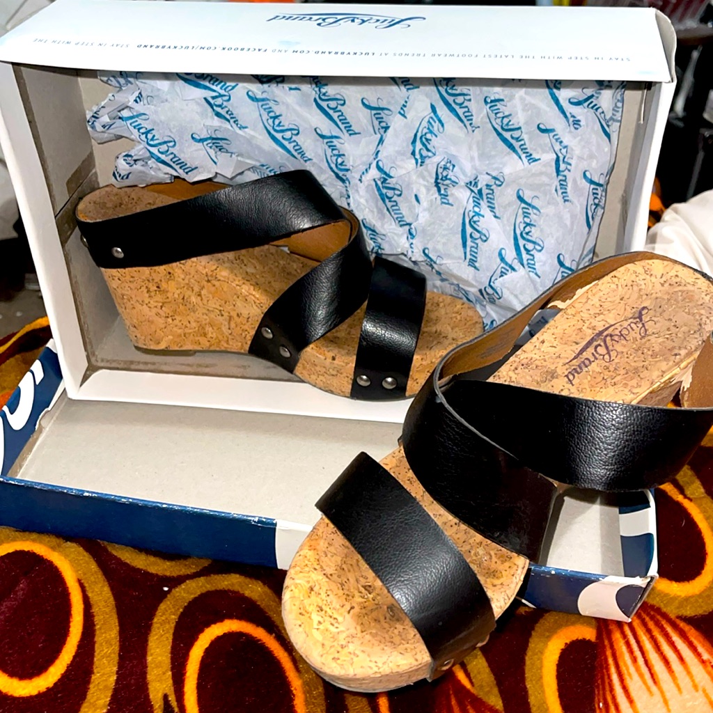 Lucky Brand Wedges Size 7